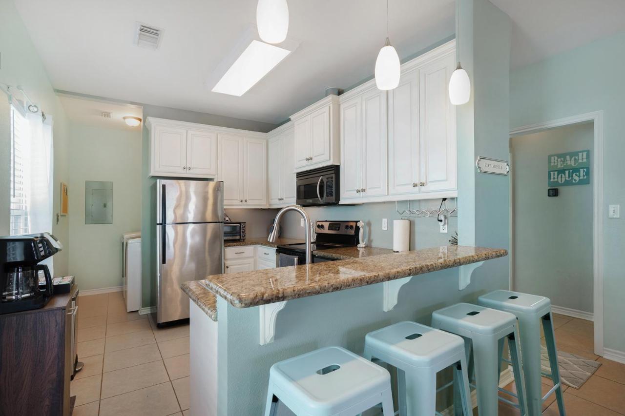 Sea Glass Cottage Кристал Бийч Екстериор снимка